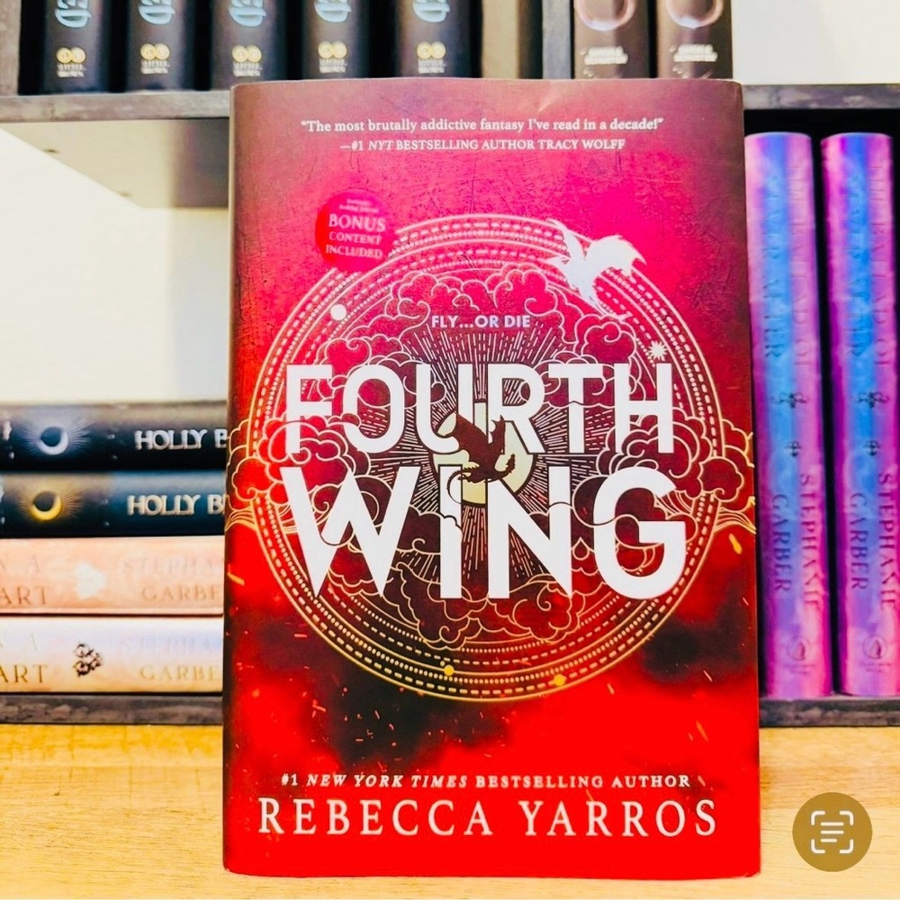 Holiday Exclusive Edition Fourth Wing by Rebecca Yarros